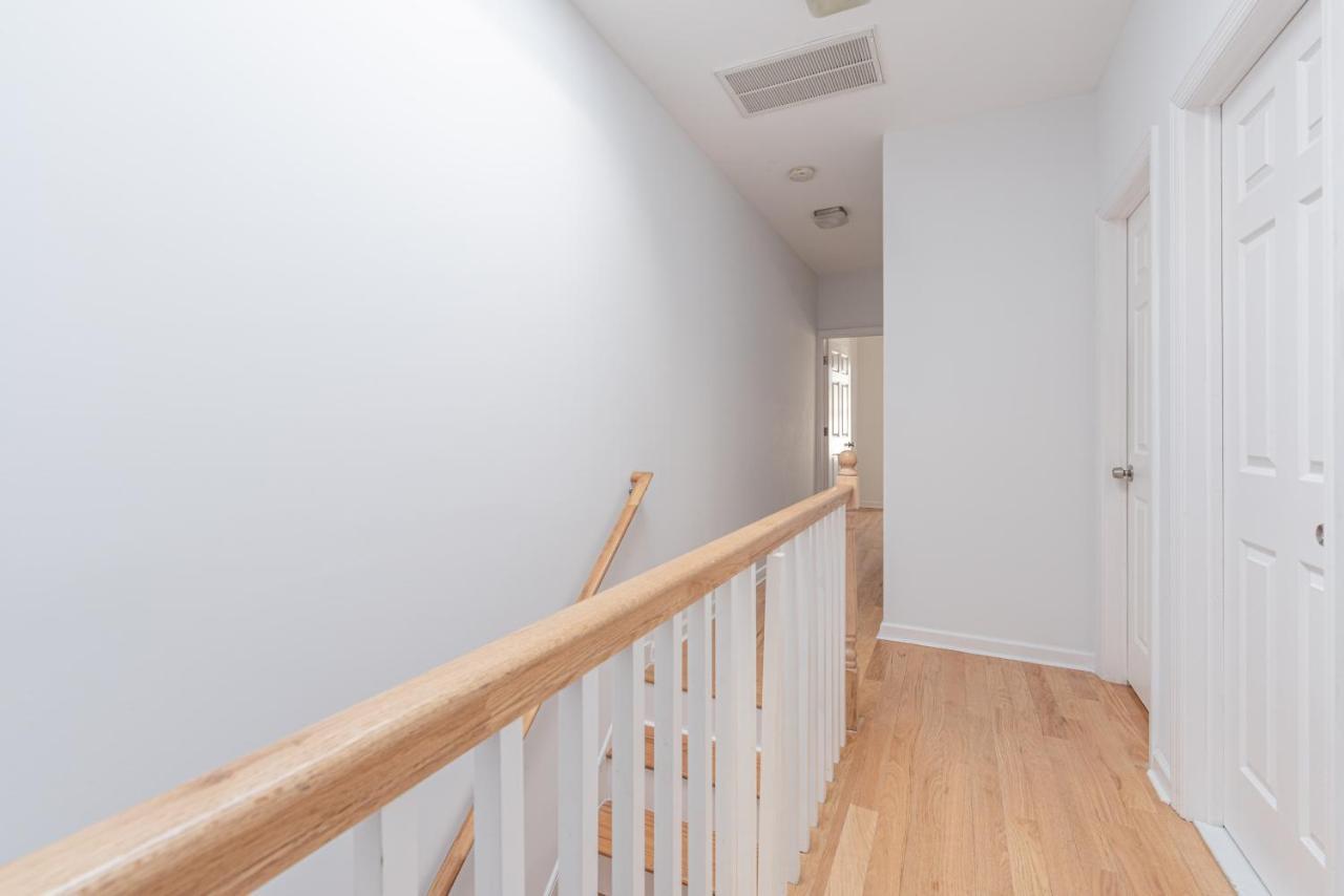 Tranquil Town House With Parking And Laundry - Just 25 Minutes To Time Square! Jersey City Exterior foto