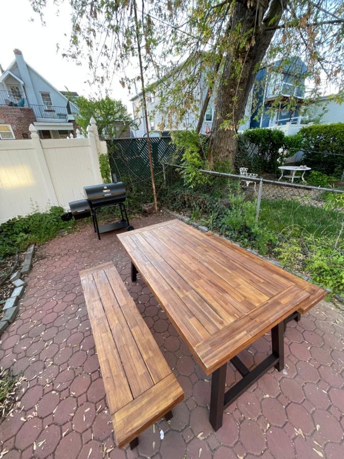 Tranquil Town House With Parking And Laundry - Just 25 Minutes To Time Square! Jersey City Exterior foto